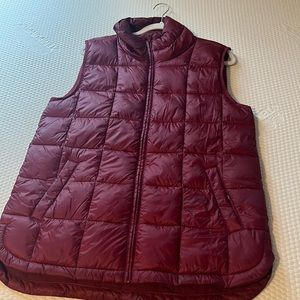 Gap puffer vest
